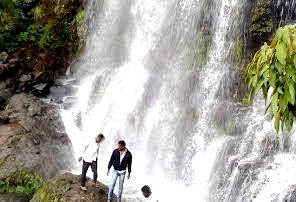 Ekiv Waterfall